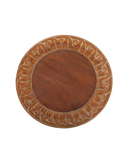 Verona Italian wooden charger, made of wood.