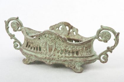 Copa rococó ovalada metal cobre