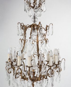 Chandelier o lámpara de araña de latón