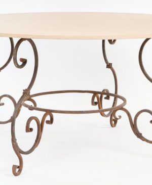 Mesa de jardín pie de forja y tapa de madera