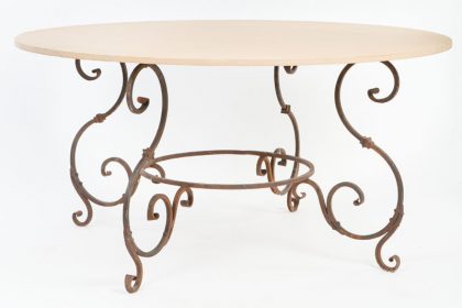 Mesa de jardín pie de forja y tapa de madera