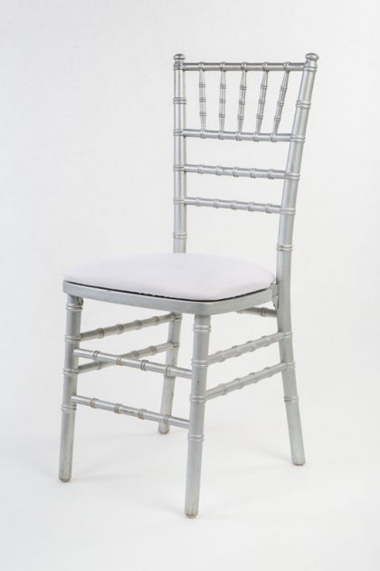 Silla Tiffany madera plateada