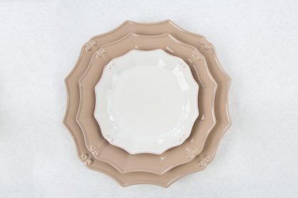 Vajilla de Loza Barroca color Topo y Beige
